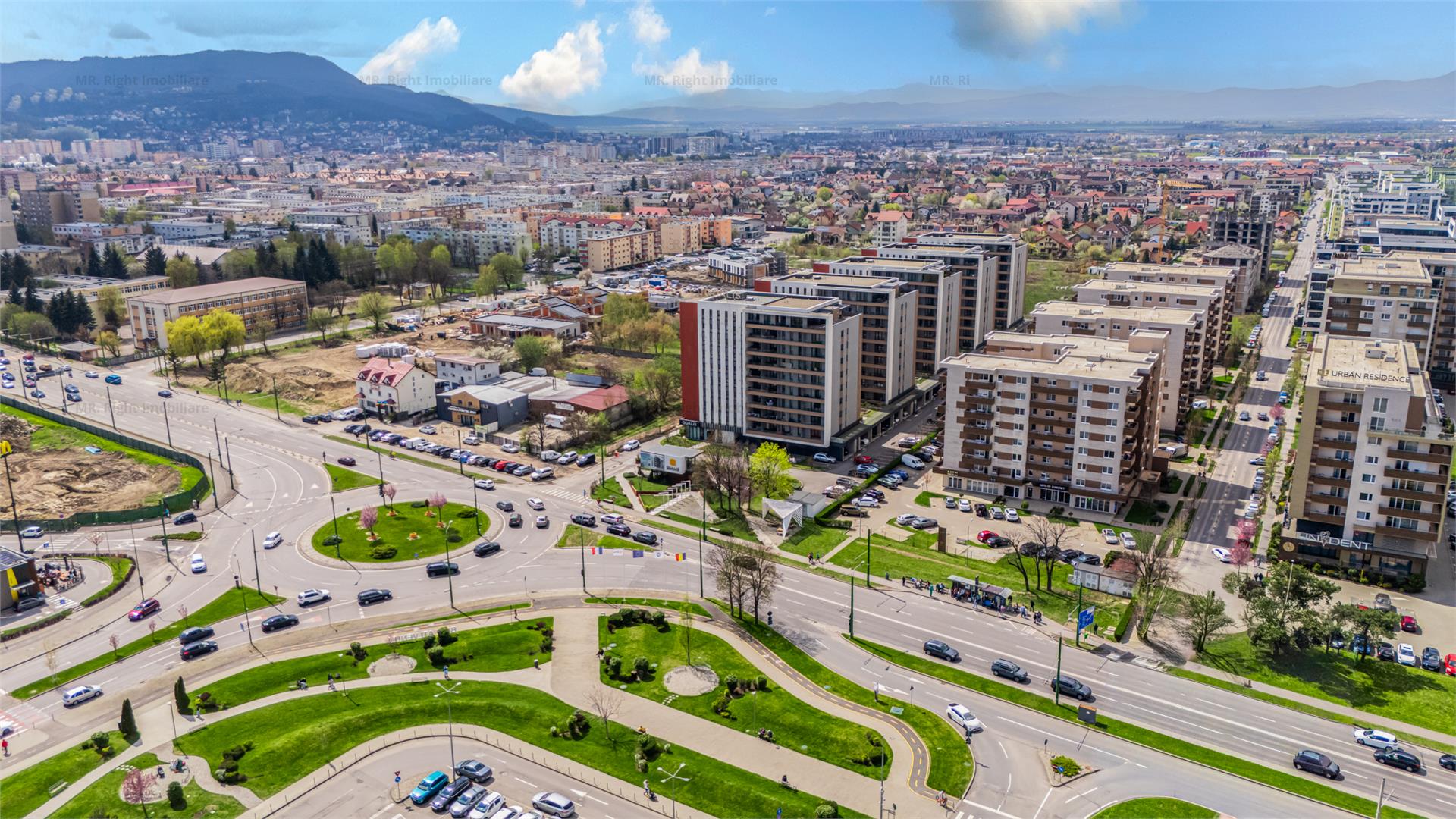 Garsoniera moderna | Qualis 2 | 40 mp + balcon Tractorul Coresi