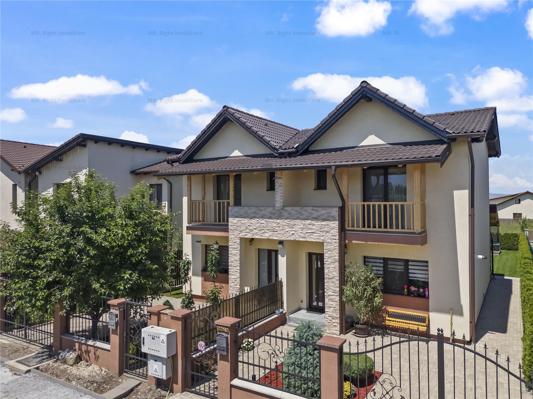 Casa superba de tip duplex 4 camere Sanpetru