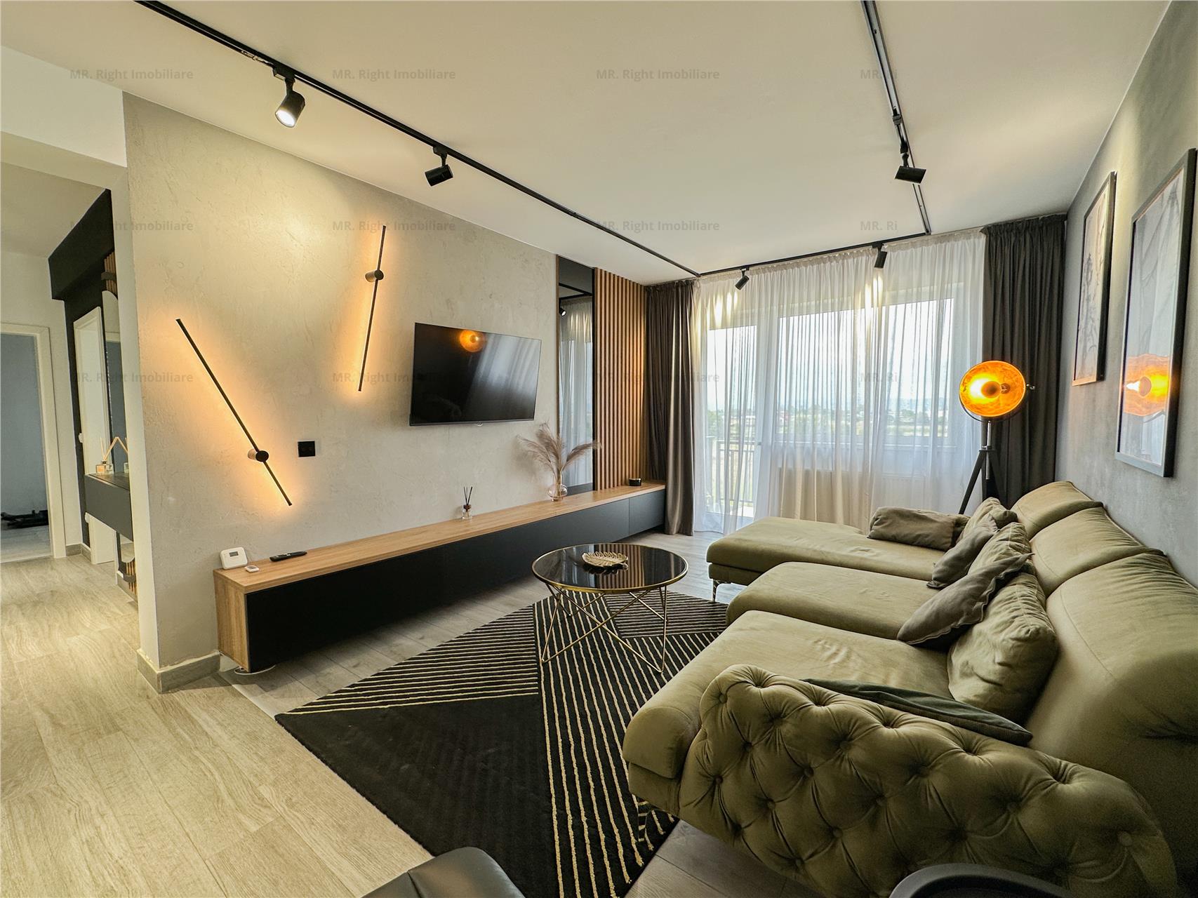 Apartament Elegant | 3 camere | 2 bai | Parcare | Tractorul