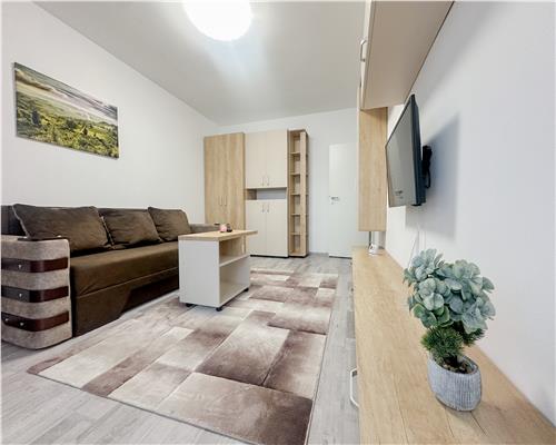 Garsoniera spatioasa | parcare | Sanpetru