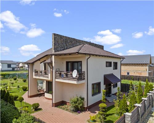 Comision 0% Vila superba in Sanpetru  5 camere si teren de 1644 mp