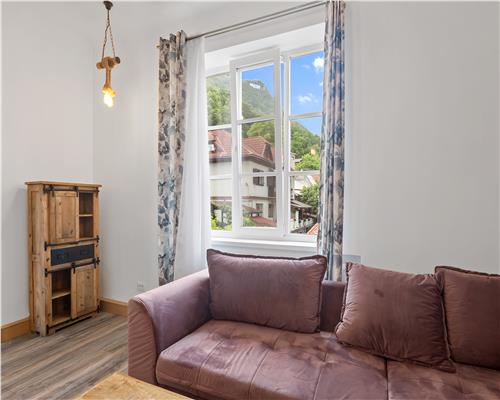 Apartament 3 camere | Gradina proprie | parcare | terasa interioara | Centrul Istoric