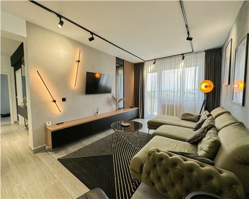 Apartament Elegant | 3 camere | 2 bai | Parcare | Tractorul
